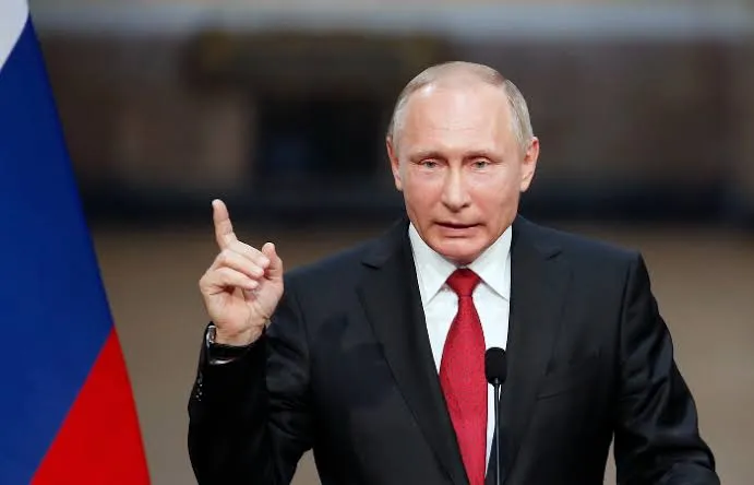 Путин Украина бўйича зарбаларига жавоб берди
