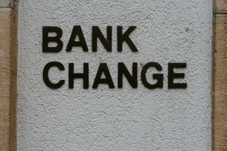 Markaziy bank soxta bank haqida ogohlantirdi