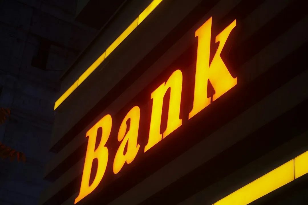 8 million dollarlik firibgarlikda bank xodimi ishtirok etgani ma'lum bo'ldi