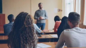 Attestatsiyadan o‘ta olmagan o‘qituvchining toifasi pasaymaydi