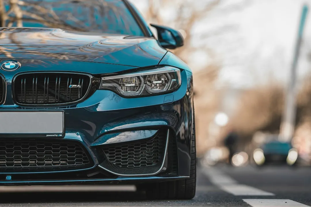 Farg'onada BMW ag'darilishi: haydovchi halok bo'ldi